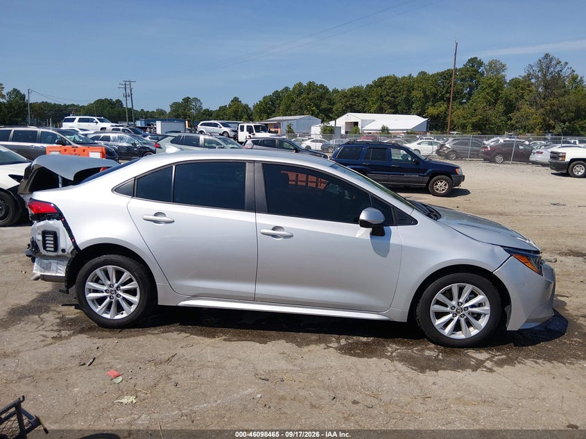 TOYOTA COROLLA - zdjęcie 13
