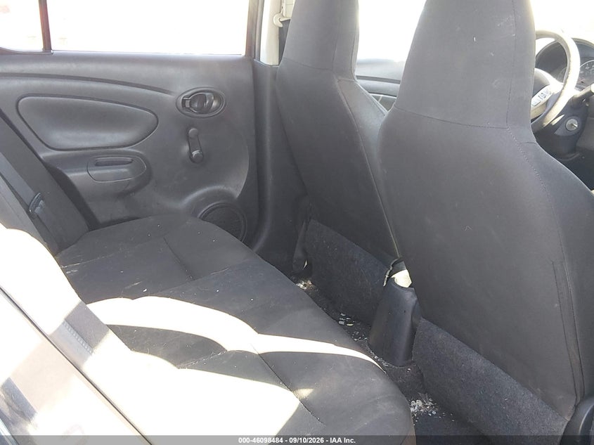 2015 NISSAN VERSA auction photo 8