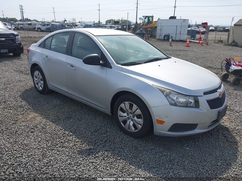 2014 CHEVROLET CRUZE auction photo 1