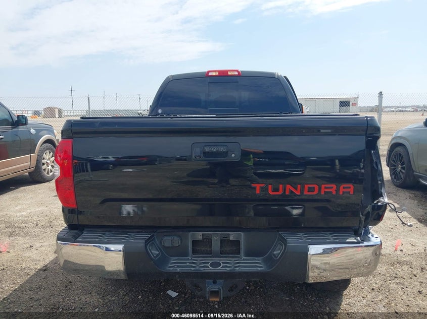 TOYOTA TUNDRA - zdjęcie 16