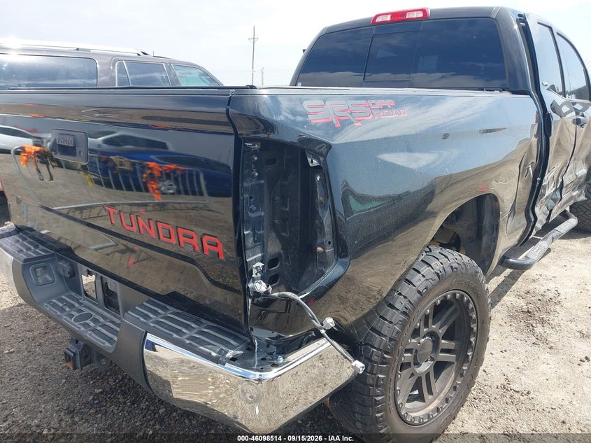 TOYOTA TUNDRA - zdjęcie 17
