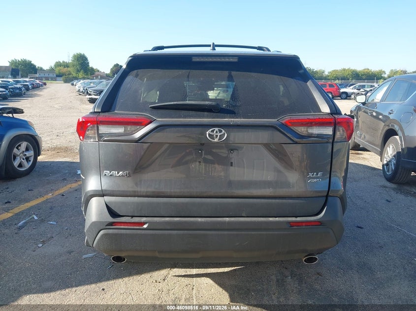 TOYOTA RAV4 - zdjęcie 16