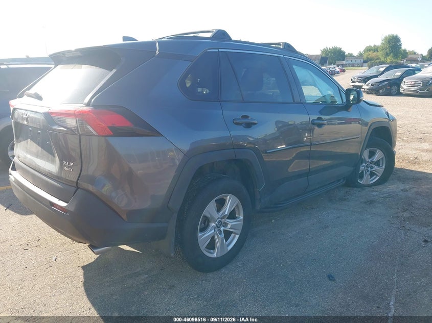 TOYOTA RAV4 - zdjęcie 4