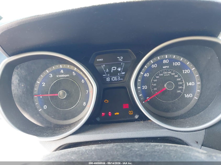 2015 HYUNDAI ELANTRA auction photo 7