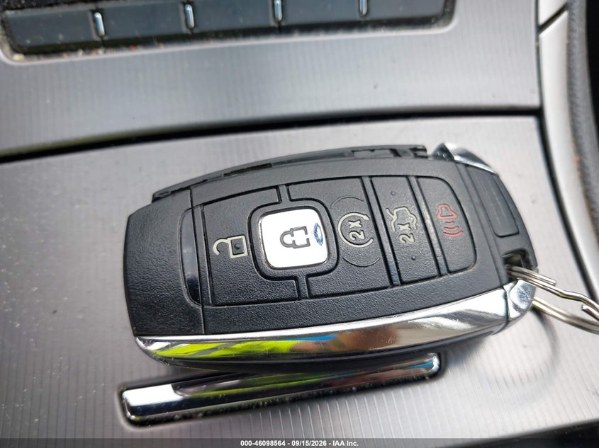 2020 LINCOLN MKZ RESERVE · Photo 11