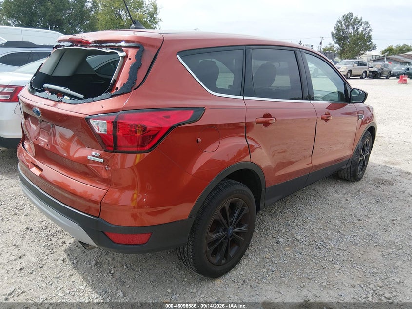 Vin: 1fmcu0gd4kua13318, lot: 46598244, ford escape se 20194