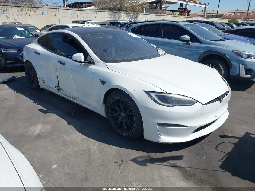 Vin: 5yjsa1e50nf476211, lot: 46598254, tesla model s dual motor all-wheel drive 2022 img_1