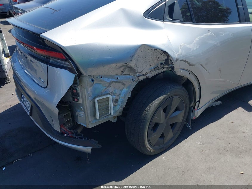 TOYOTA PRIUS - zdjęcie 6