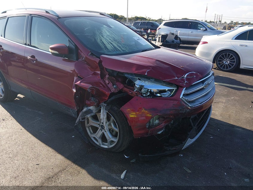 FORD ESCAPE 2017 VIN 1FMCU9JDXHUE33137