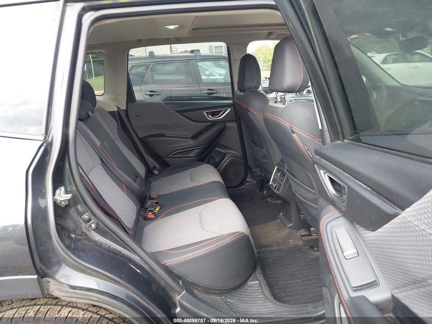 SUBARU FORESTER 2019 VIN JF2SKAPC7KH421244