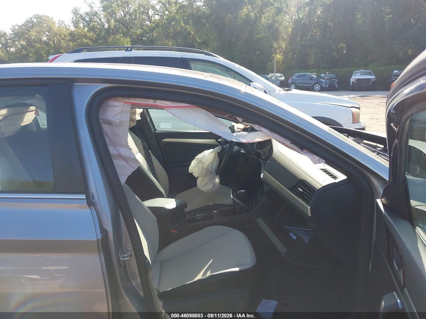 2021 VOLKSWAGEN JETTA auction photo 5