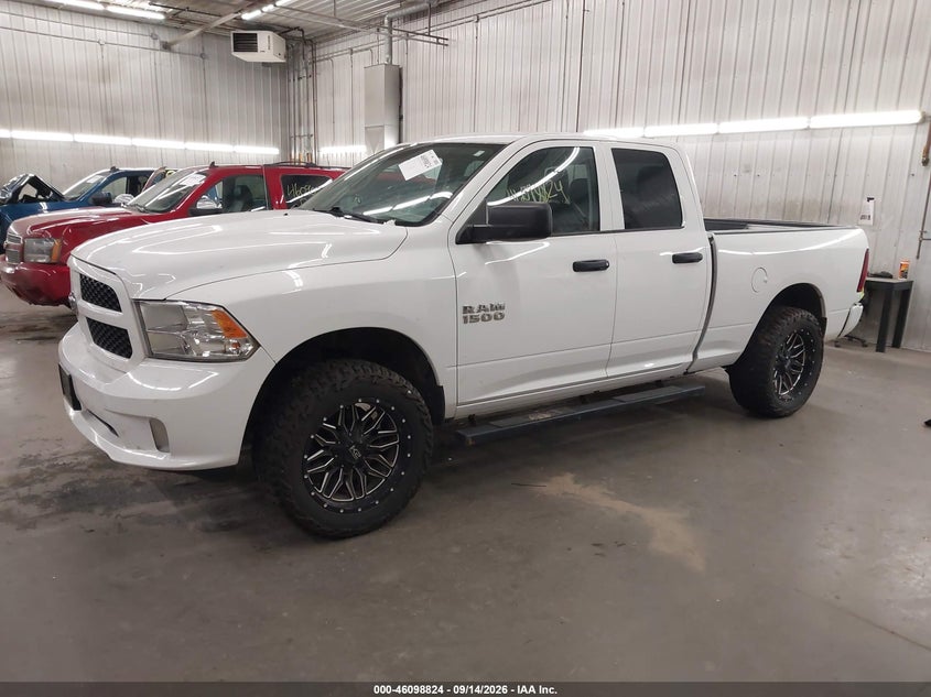 Vin: 1c6rr7fg3js344980, lot: 46598482, ram 1500 express  4x4 6'4 box 20182
