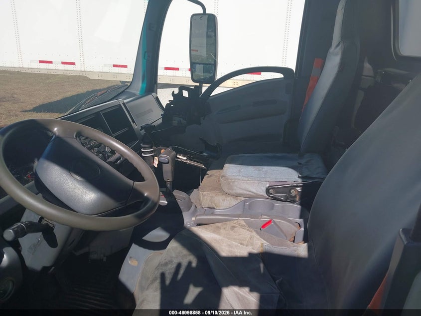 2014 ISUZU NPR GAS REG auction photo 7