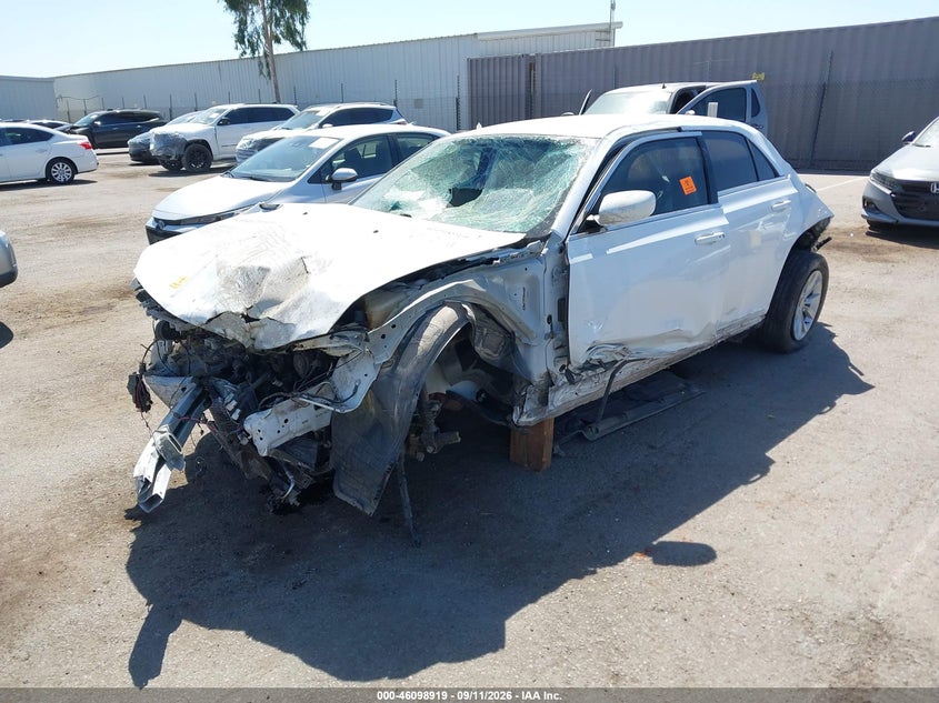 Vin: 2c3ccaag4jh228851, lot: 46598577, chrysler 300 touring 20182