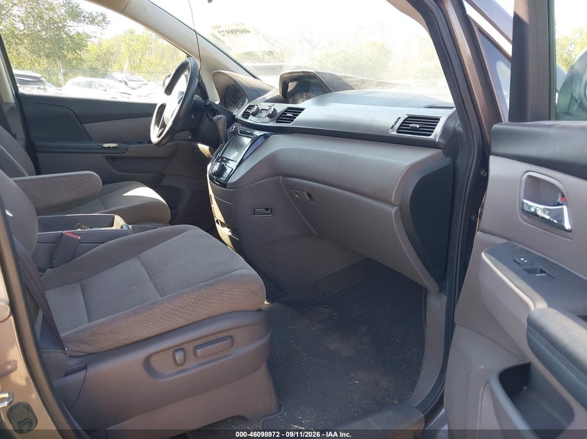 2014 HONDA ODYSSEY auction photo 5
