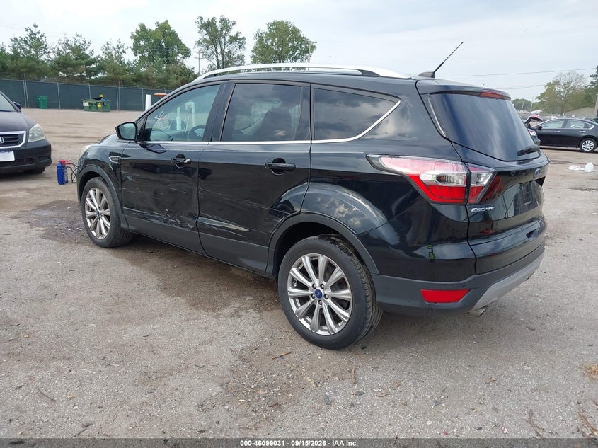 Vin: 1fmcu0j92hua46816, lot: 46598689, ford escape titanium 20173