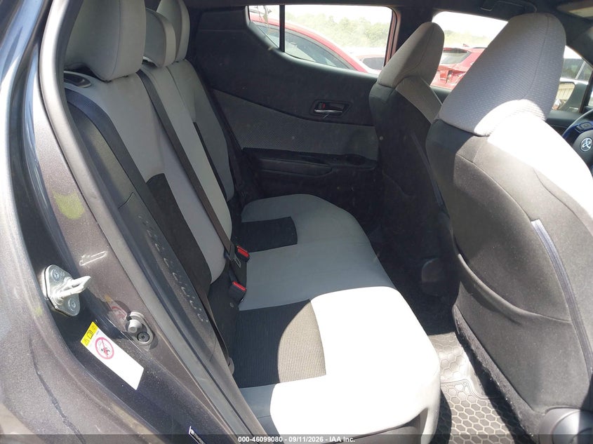 2019 TOYOTA C-HR auction photo 8