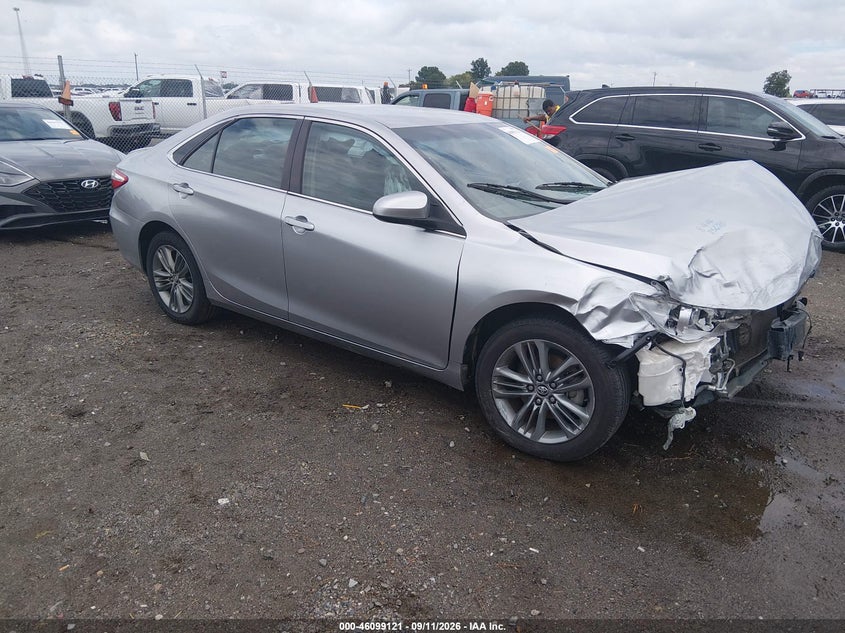 TOYOTA CAMRY - zdjęcie 1