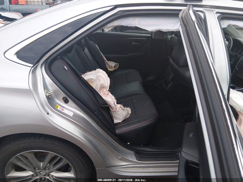 TOYOTA CAMRY - zdjęcie 8