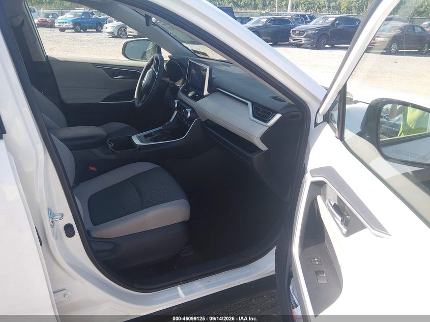TOYOTA RAV4 - zdjęcie 5