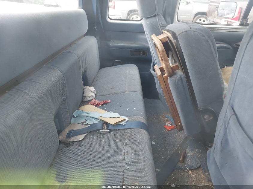 1995 FORD F150 auction photo 8