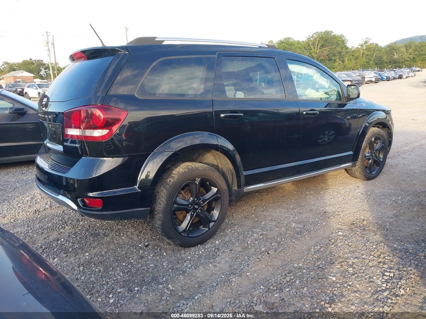 Vin: 3c4pdcgb4lt272781, lot: 46598911, dodge journey crossroad 20204