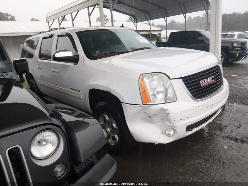 2011 GMC YUKON XL 1500 auction photo 1