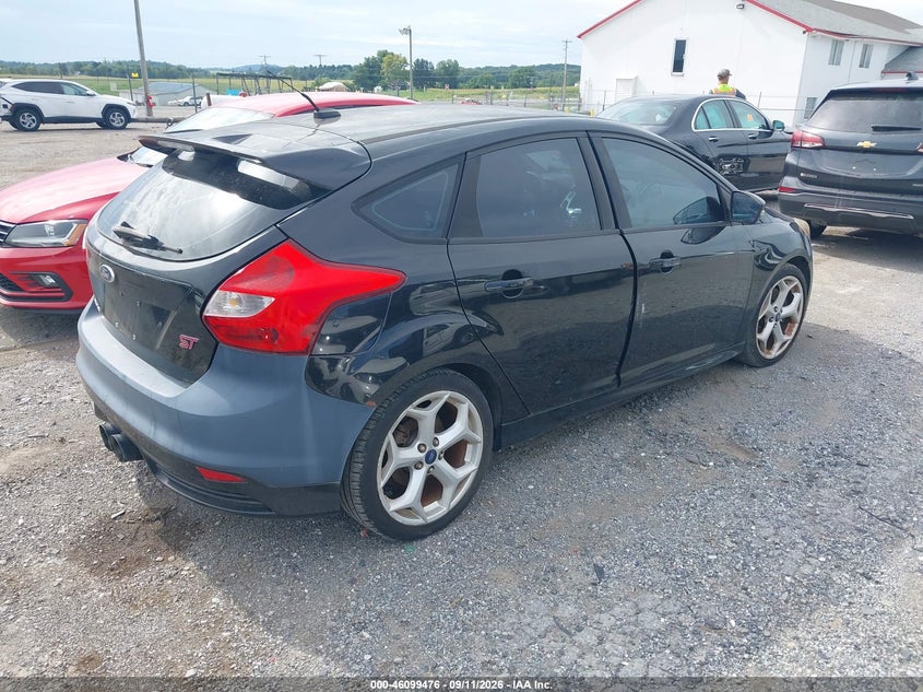 Vin: 1fadp3l90dl317943, lot: 46599134, ford focus st 20134