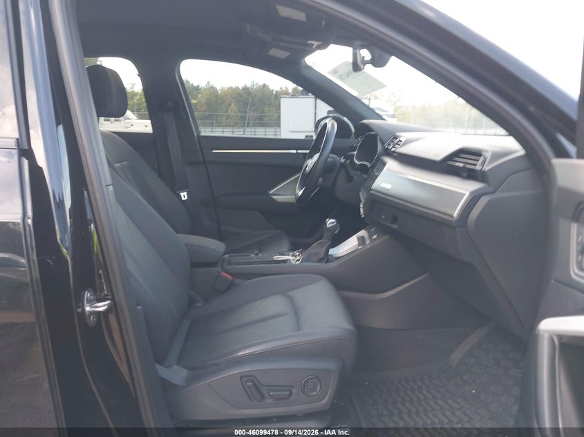 AUDI Q3 - zdjęcie 5