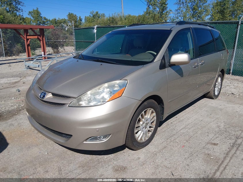 2009 TOYOTA SIENNA auction photo 6