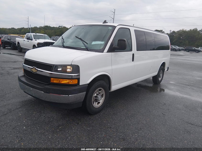 2018 Chevrolet Express, Звичайний знос, IAAI, VIN 1GAZGPFG7J1300672 — фото 2