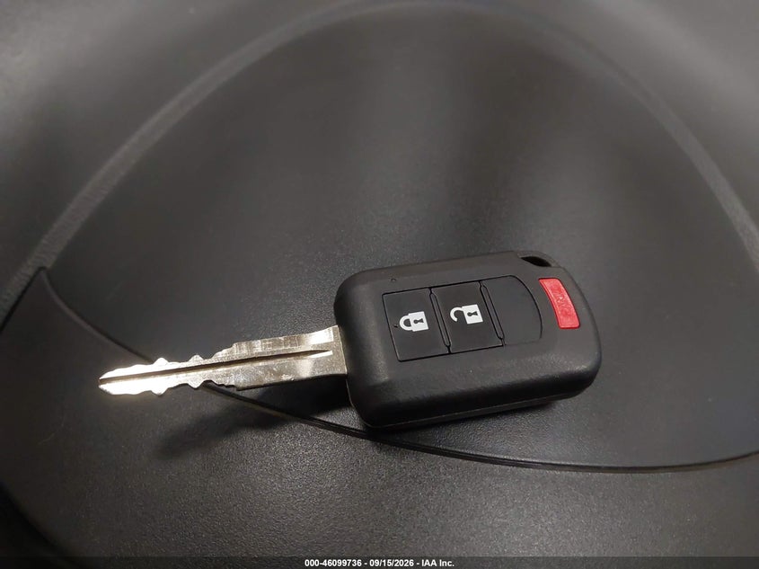 2024 MITSUBISHI MIRAGE LE · Фото 11