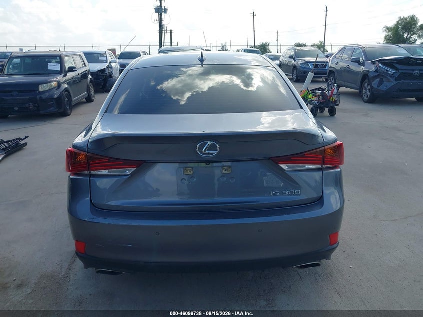 LEXUS IS 300 - zdjęcie 17