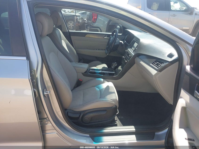 2017 HYUNDAI SONATA auction photo 5
