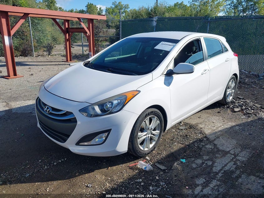 2014 HYUNDAI ELANTRA GT auction photo 2