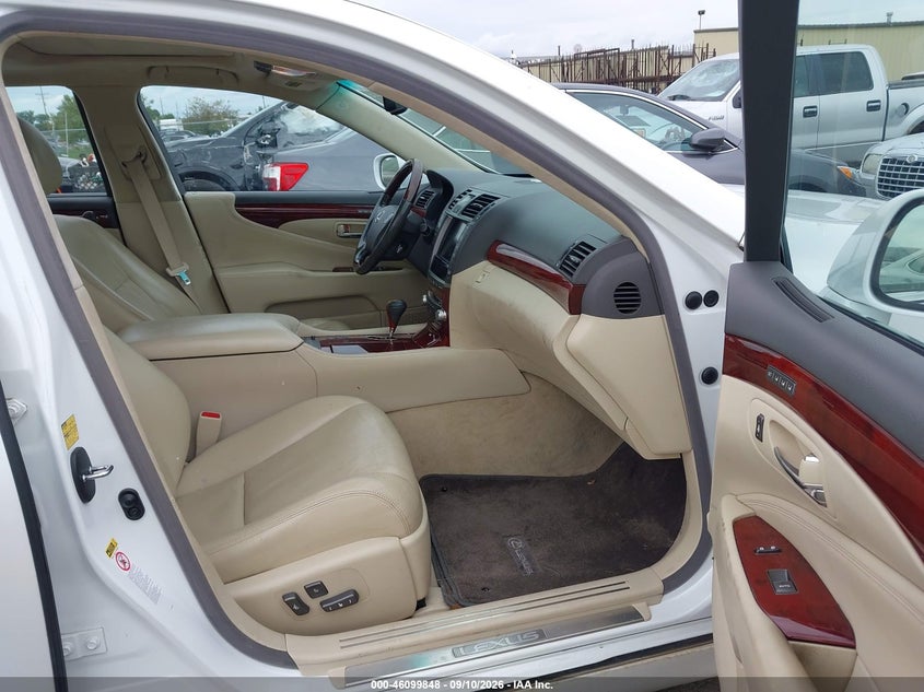 2012 LEXUS LS 460 auction photo 5