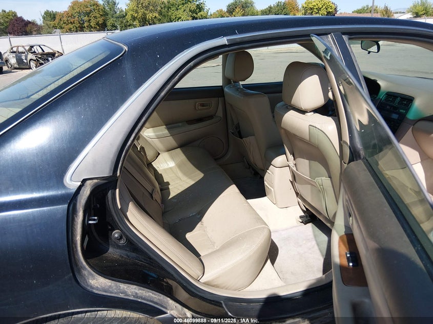 LEXUS ES 300 1998 VIN JT8BF28G7W5042373