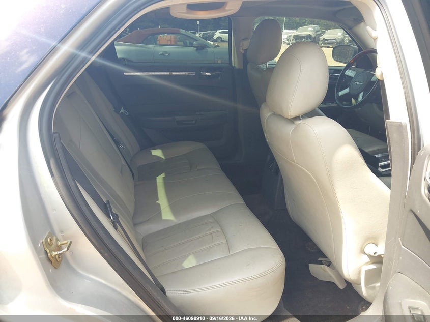 2006 CHRYSLER 300C auction photo 8