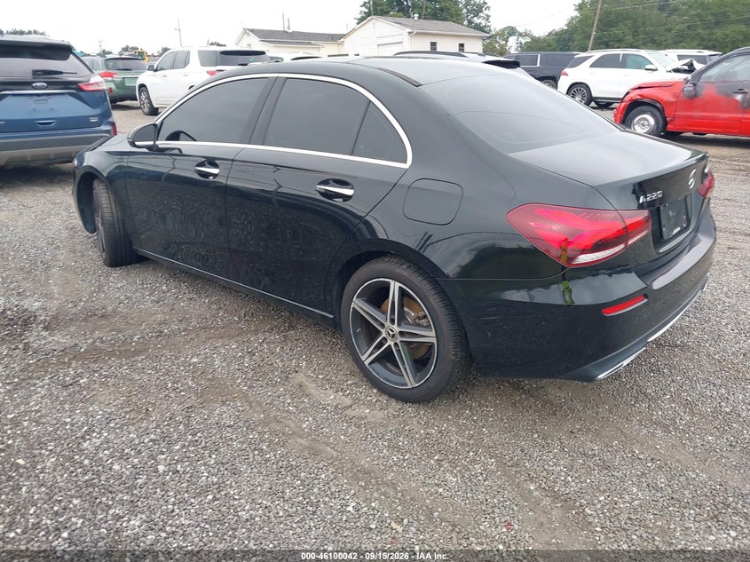 Vin: wdd3g4fb4kw033968, lot: 46599700, mercedes-benz a 220 4matic 20193