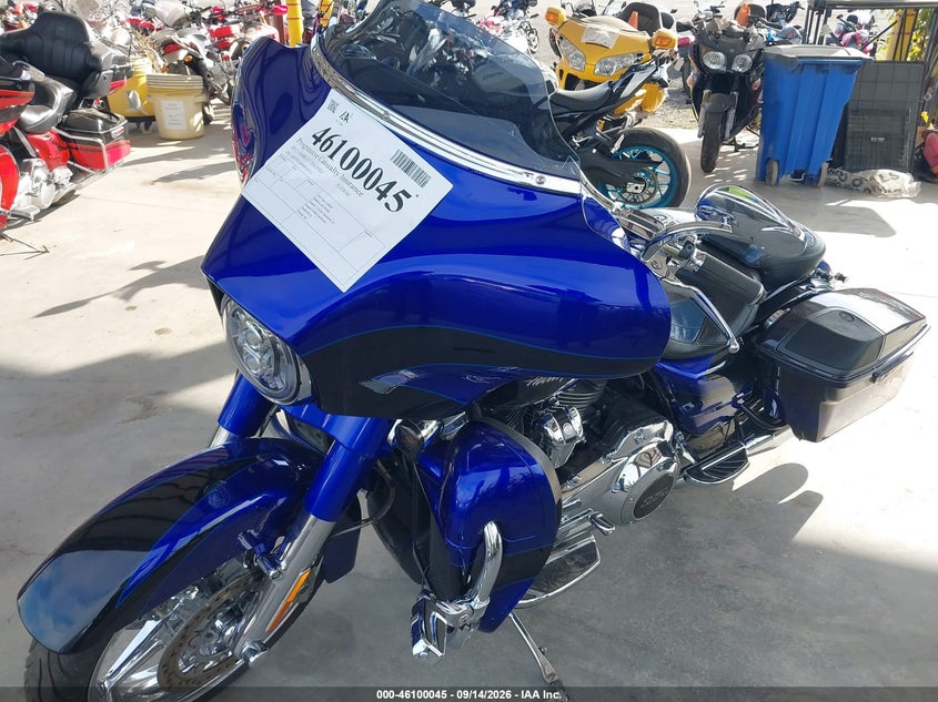 HARLEY-DAVIDSON FLHXSE 2017