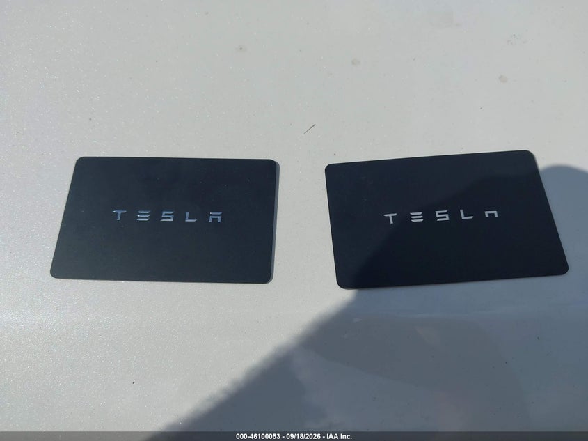 TESLA MODEL 3 - zdjęcie 11