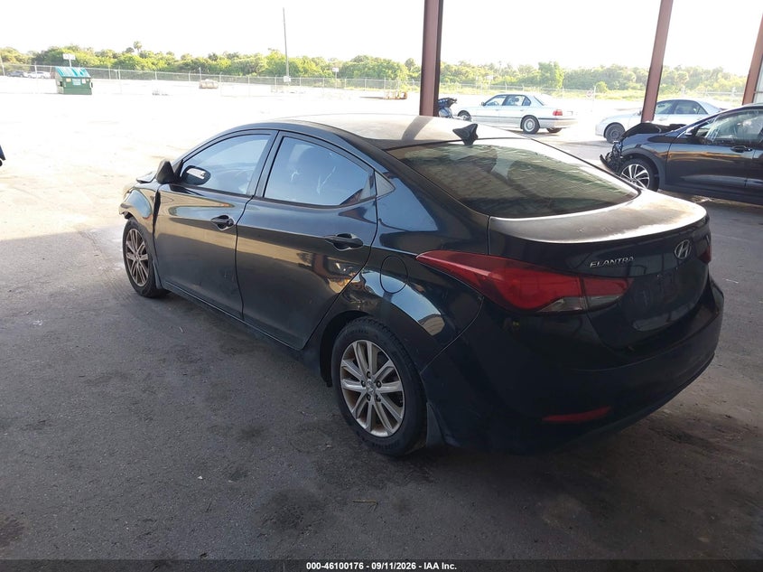 2015 HYUNDAI ELANTRA auction photo 3