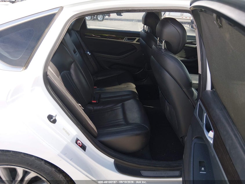 2015 HYUNDAI GENESIS auction photo 8