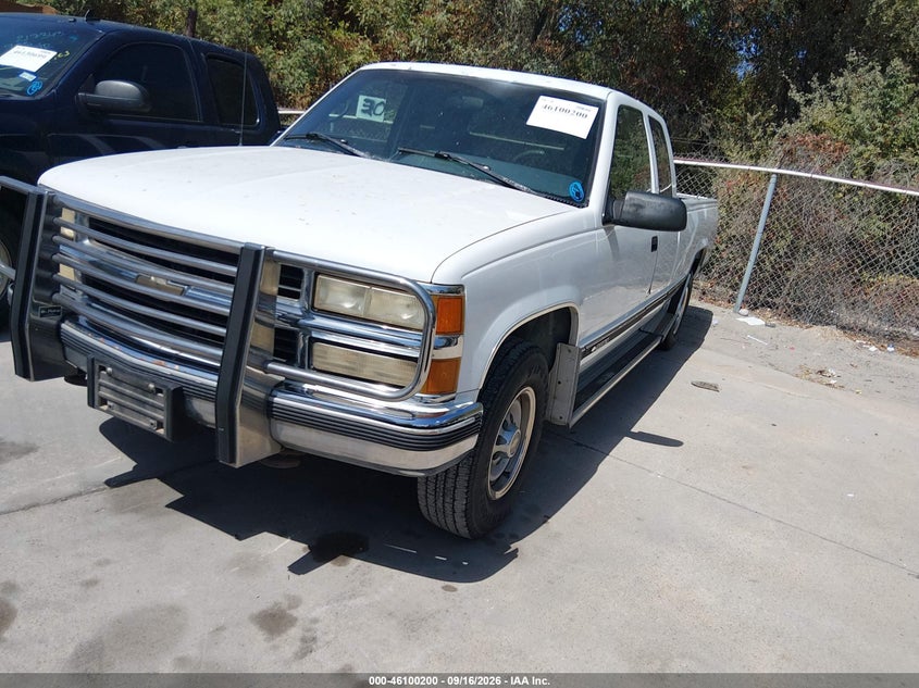 1995 CHEVROLET GMT-400 auction photo 2