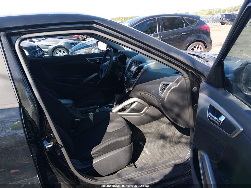 2012 HYUNDAI VELOSTER — zdjęcie 5