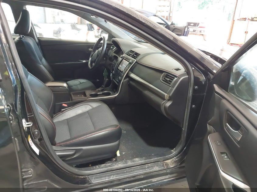 TOYOTA CAMRY - zdjęcie 5