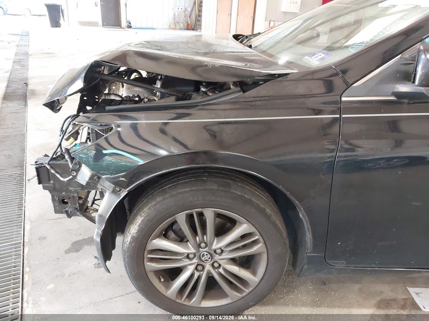 TOYOTA CAMRY - zdjęcie 6