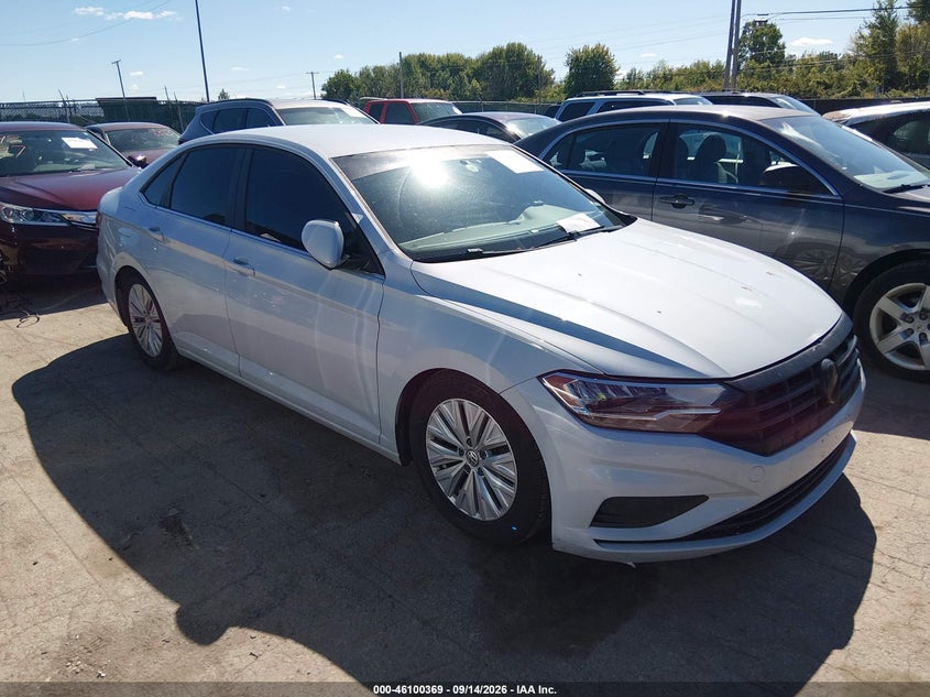 Vin: 3vwn57buxkm080405, lot: 46600028, volkswagen jetta 1.4t s 2019 img_1
