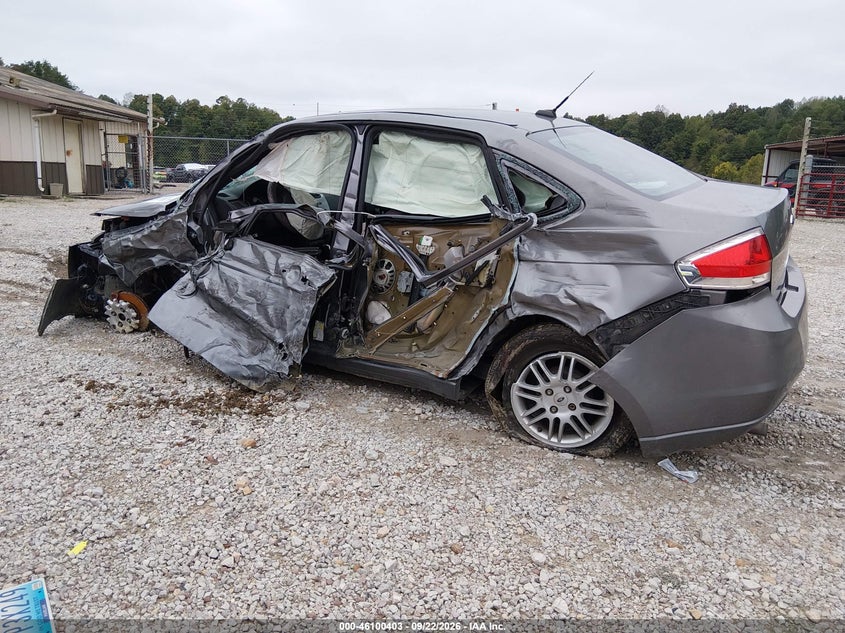 Vin: 1fahp3fn0bw121927, lot: 46600061, ford focus se 20113