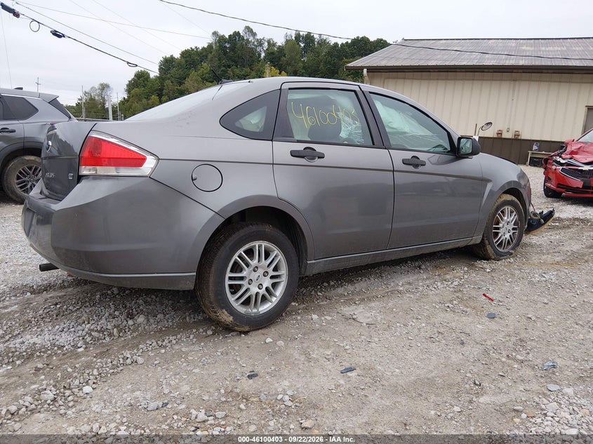 Vin: 1fahp3fn0bw121927, lot: 46600061, ford focus se 20114